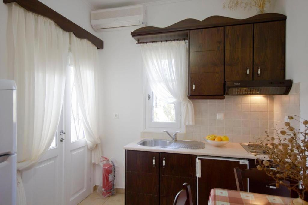 Apartments With View 阿达玛斯 外观 照片